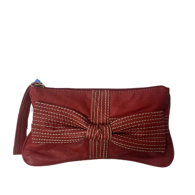 Wristlet By Red, Size: Medium